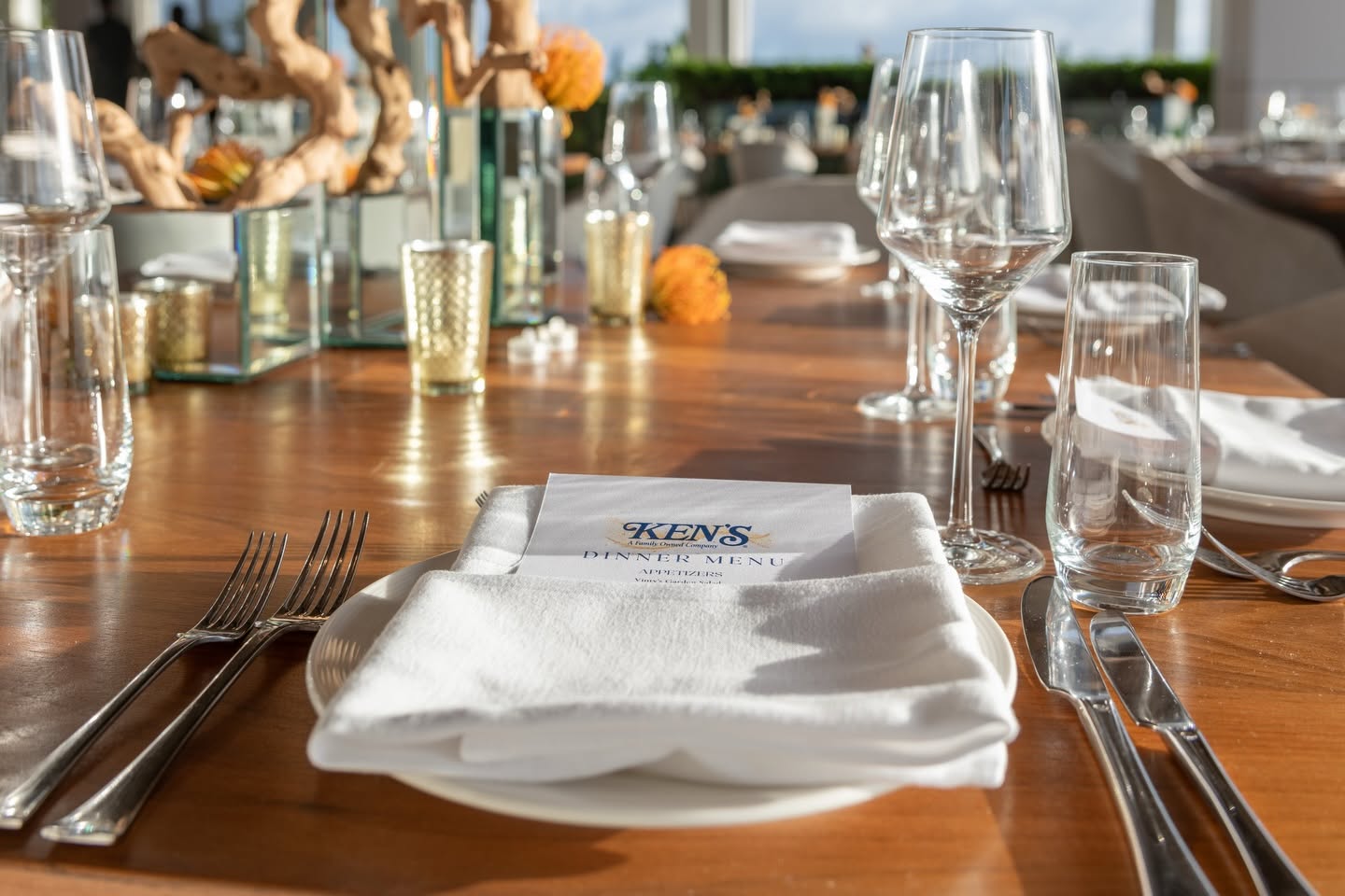 Elegant dinner setting